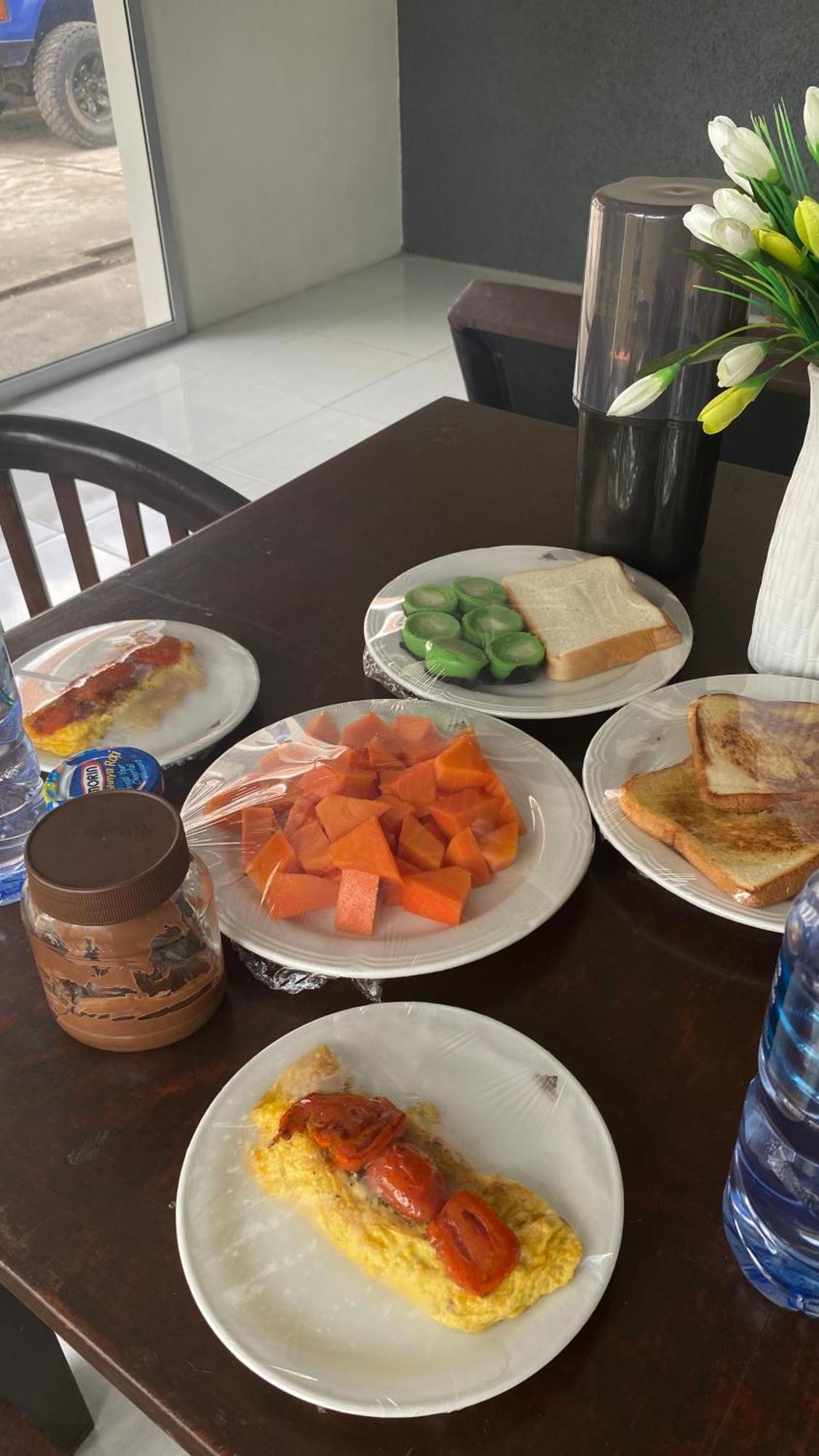 Robiu Bed & Breakfast Banyuwangi  Luaran gambar