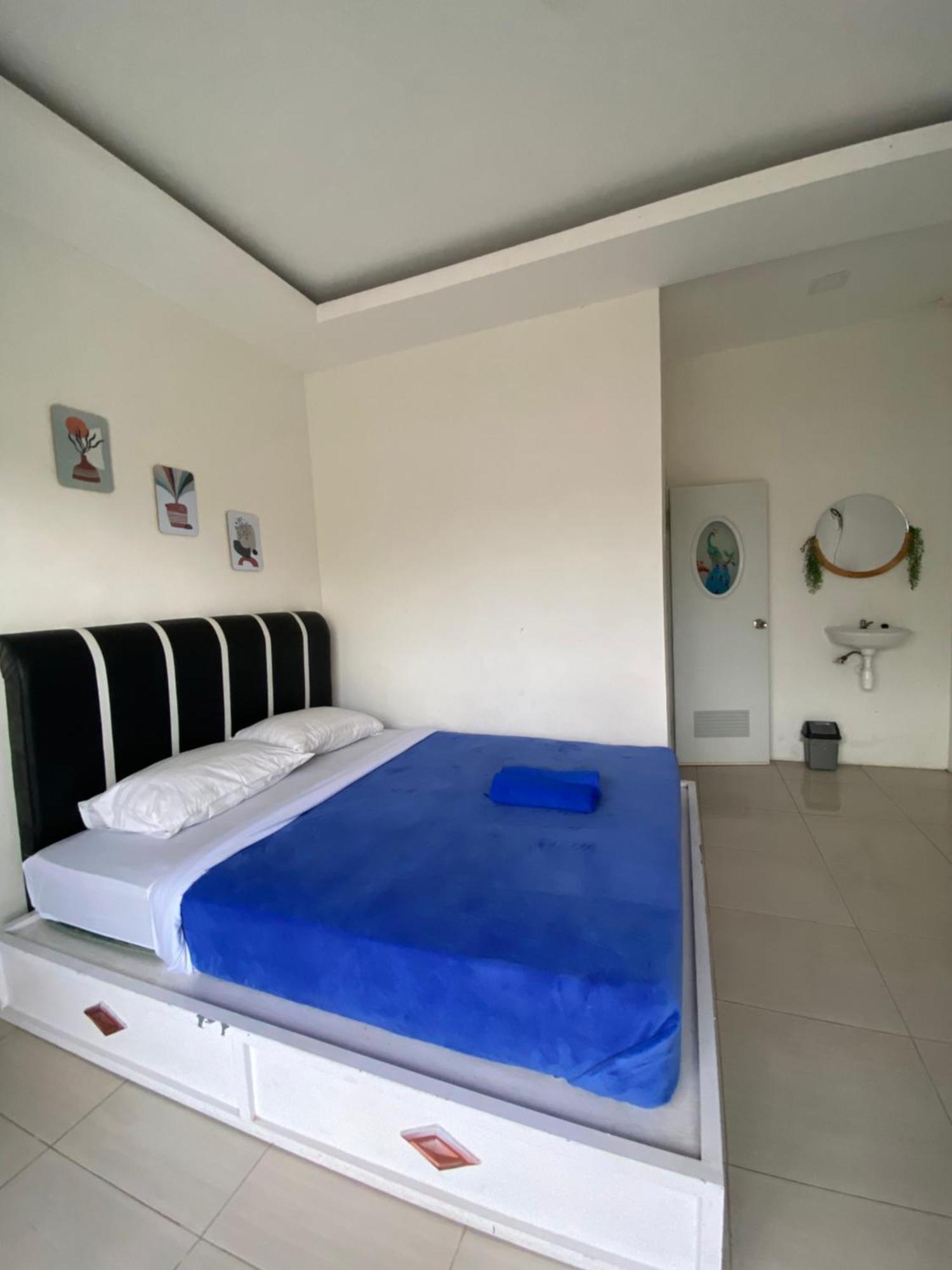 Robiu Bed & Breakfast Banyuwangi  Luaran gambar
