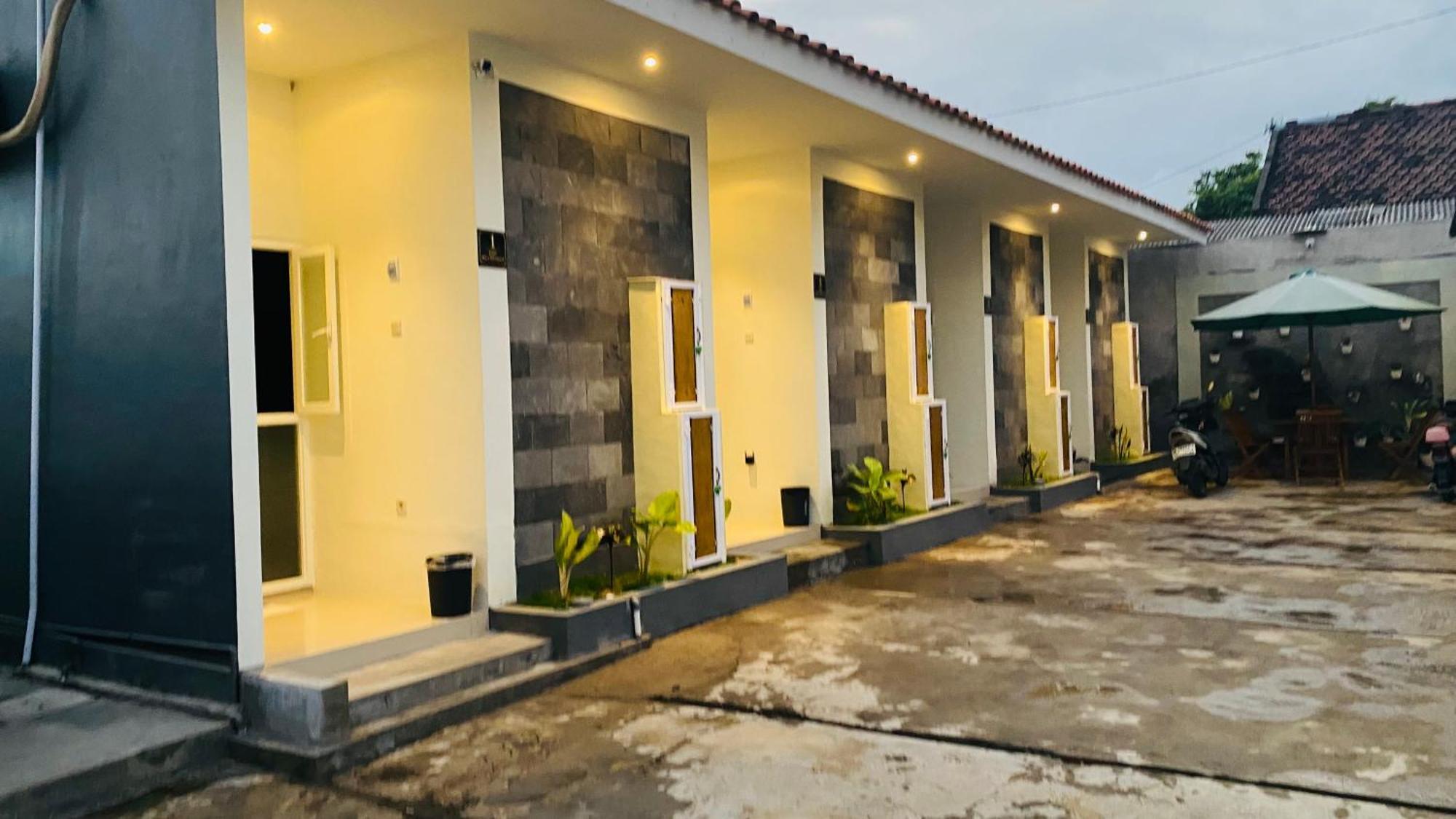 Robiu Bed & Breakfast Banyuwangi  Luaran gambar